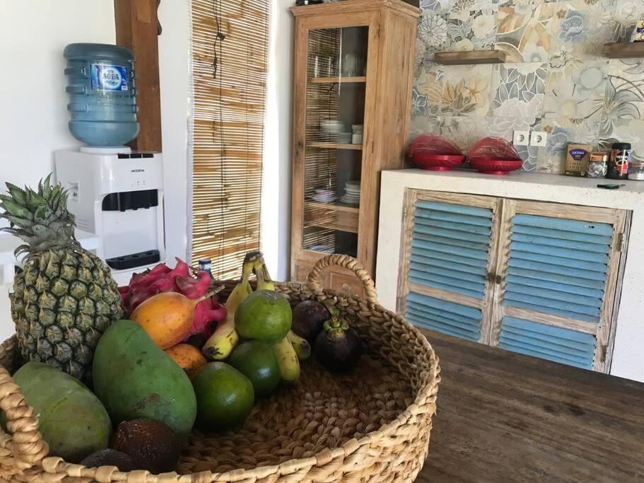 Desa Naga Villa Canggu Exteriör bild