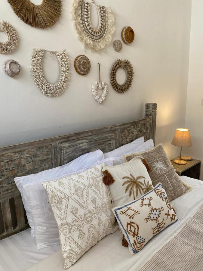 Desa Naga Villa Canggu Exteriör bild