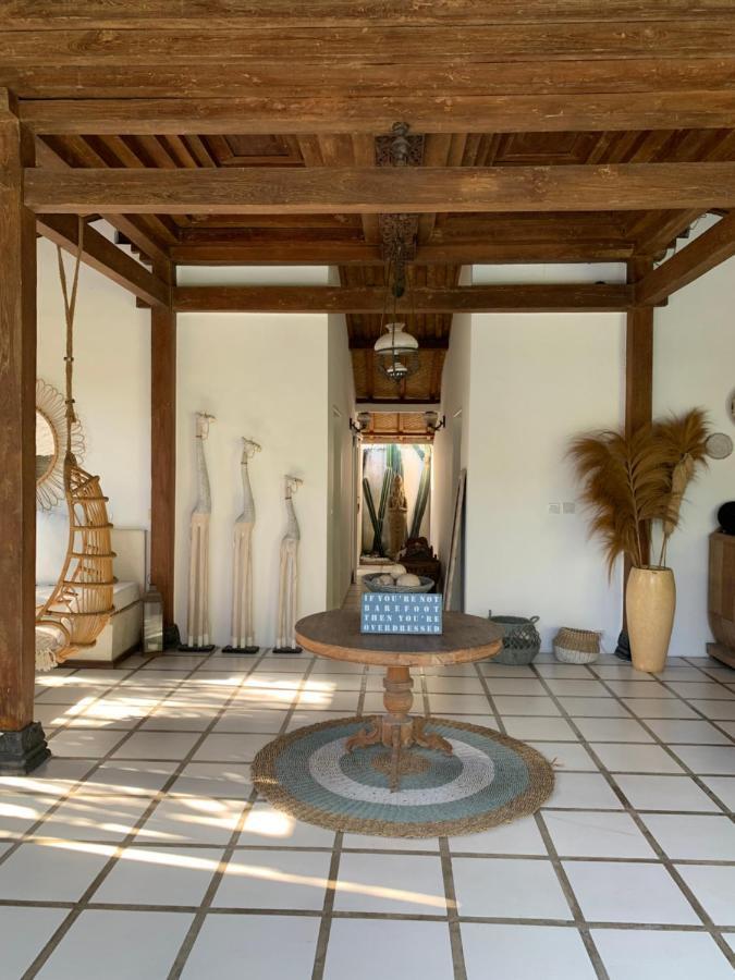 Desa Naga Villa Canggu Exteriör bild
